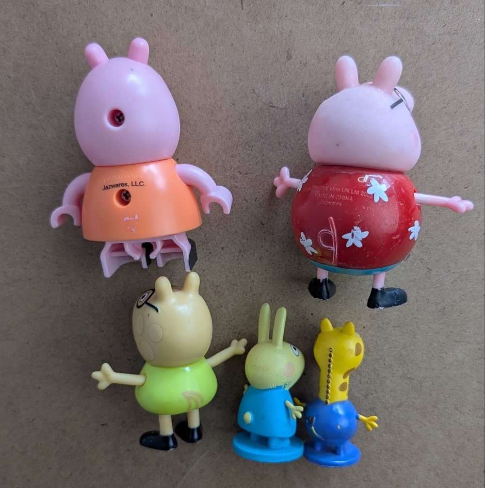 Peppa Pig & Friends Figures and School House Playset - Picture 11 of 14
